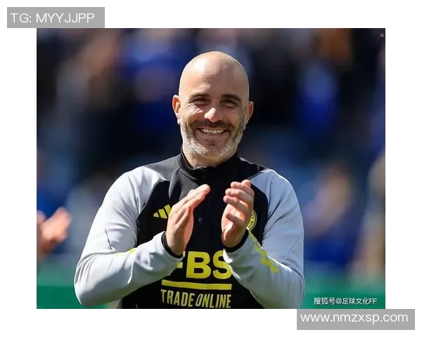 球星足球狗:赛场上最具活力与智慧的四脚传奇 球星足球狗:赛场上最具活力与智慧的四脚传奇