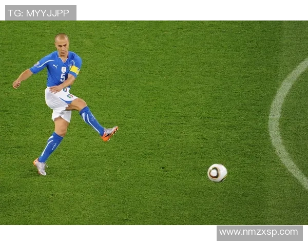 走进绿茵巨星人生轨迹深度推荐经典足球球星传记