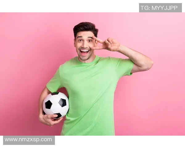 足球明星假扮老人挑战极限 颠覆传统角色探索人生真谛